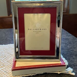 New Pottery Barn Polished Silver & Red‎ Grosgrain Frame Displays 5 X 7 Photo